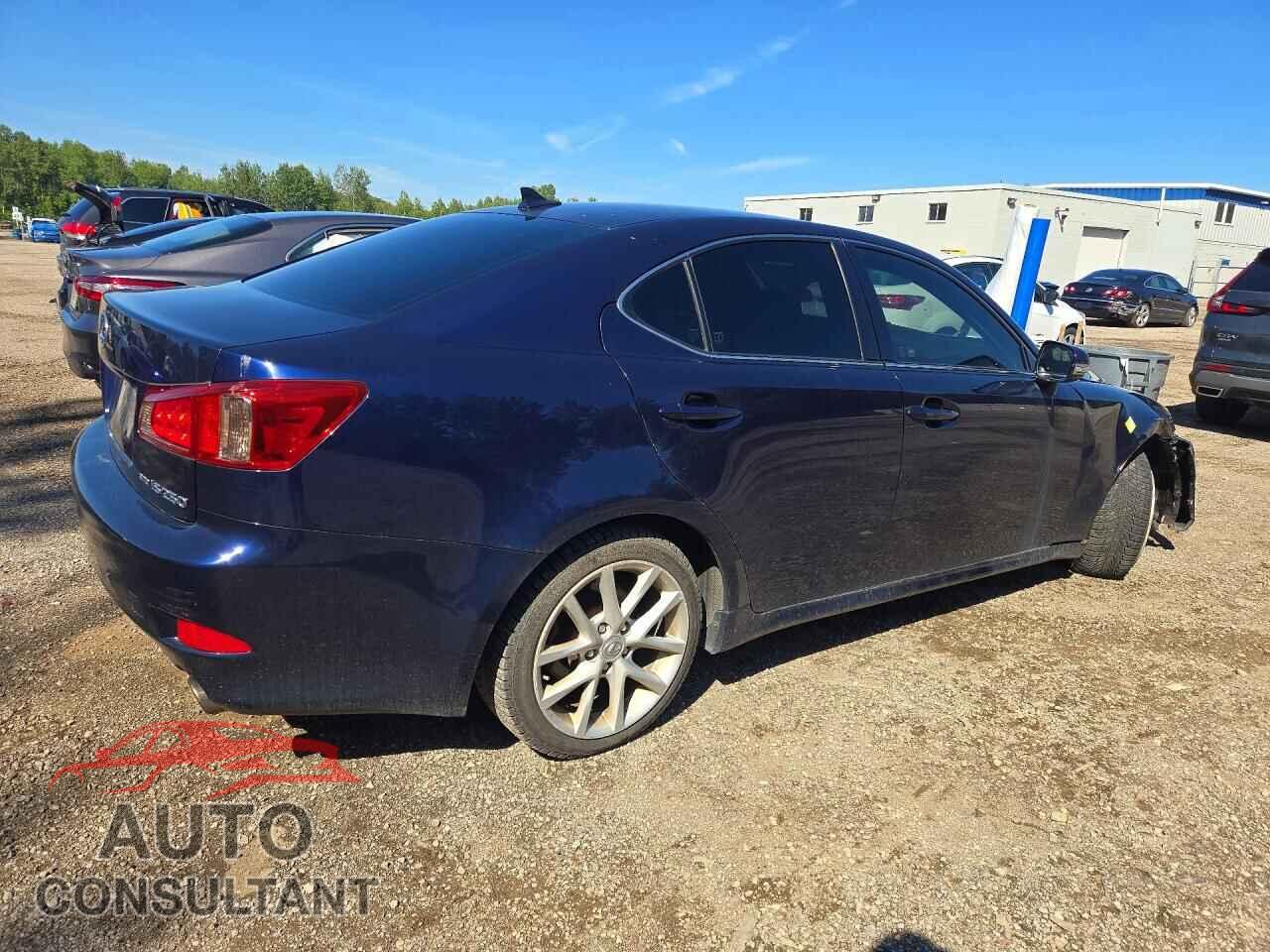 LEXUS IS 2011 - JTHCF5C24B5048613