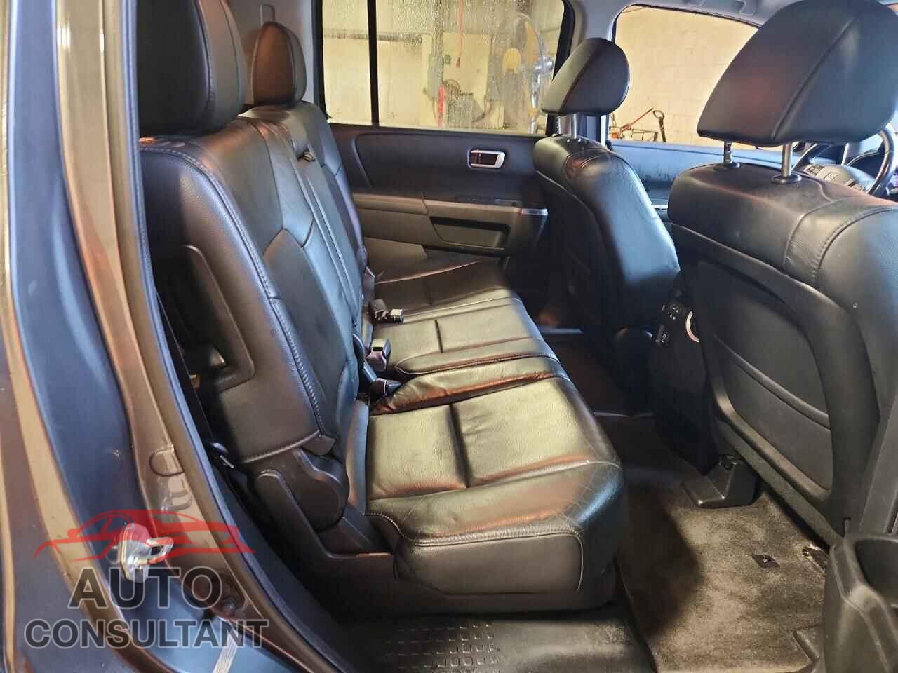 HONDA PILOT 2012 - 5FNYF4H5XCB022733