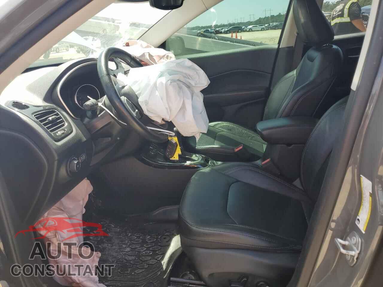JEEP COMPASS 2021 - 3C4NJDCB9MT572684