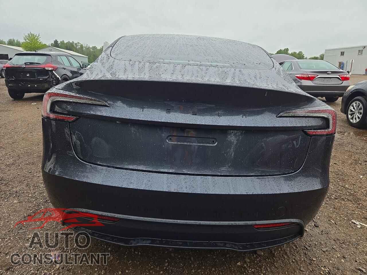 TESLA MODEL 3 2026 - LRW3E7FA5TC837687