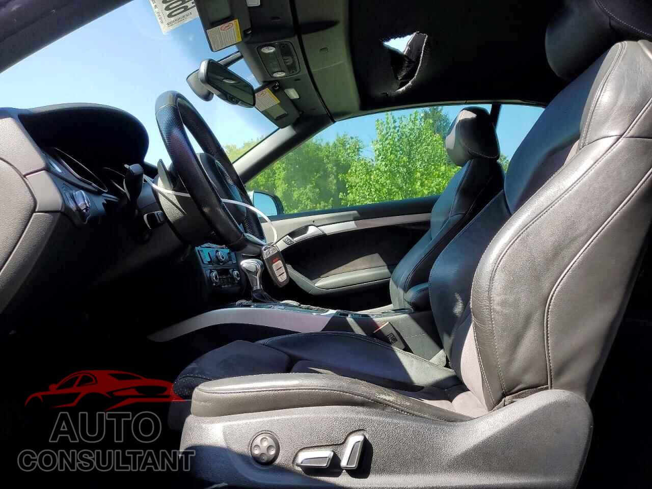 AUDI A5 2013 - WAUWFBFH0DN012088
