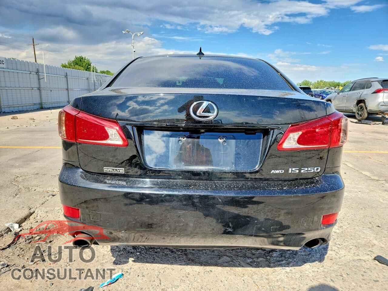 LEXUS IS 2012 - JTHCF5C20C5060520