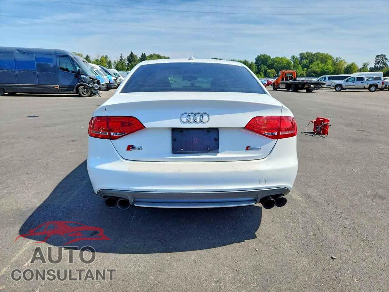 AUDI S4/RS4 2012 - WAUBGAFL2CA011587
