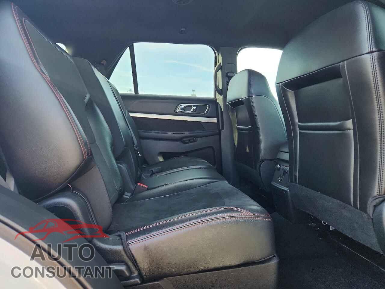FORD EXPLORER 2018 - 1FM5K8D8XJGB37658