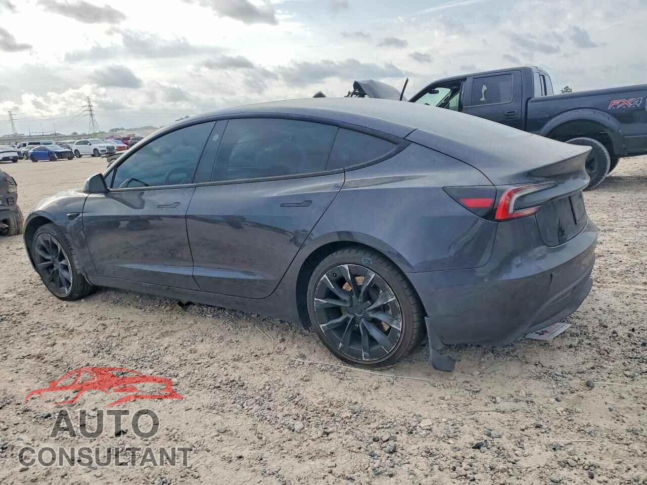 TESLA MODEL 3 2025 - 5YJ3E1EA4SF971965