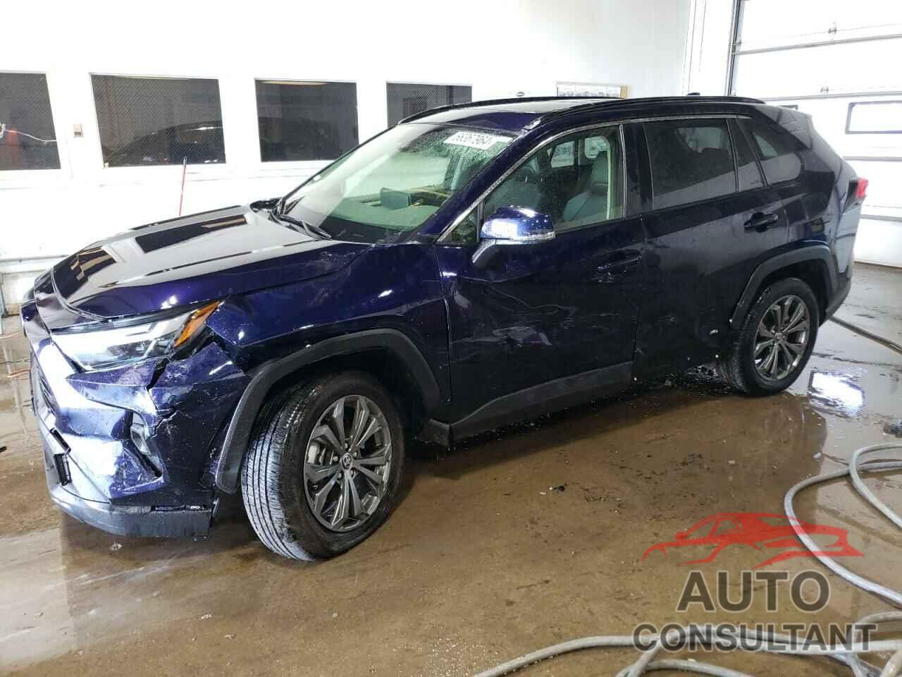 TOYOTA RAV4 2023 - JTMB6RFV8PD113826