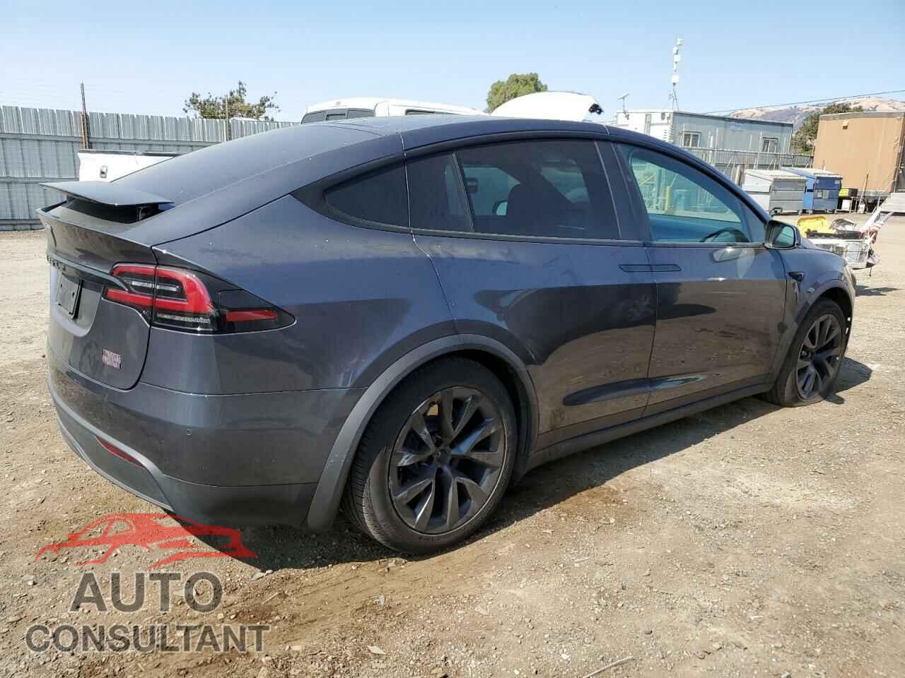 TESLA MODEL X 2023 - 7SAXCBE6XPF373186