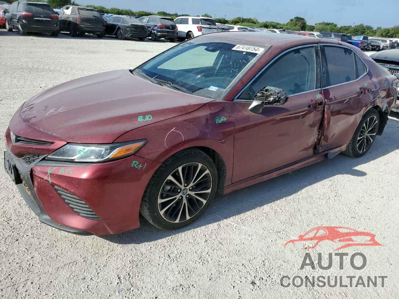 TOYOTA CAMRY 2018 - 4T1B11HK7JU555504