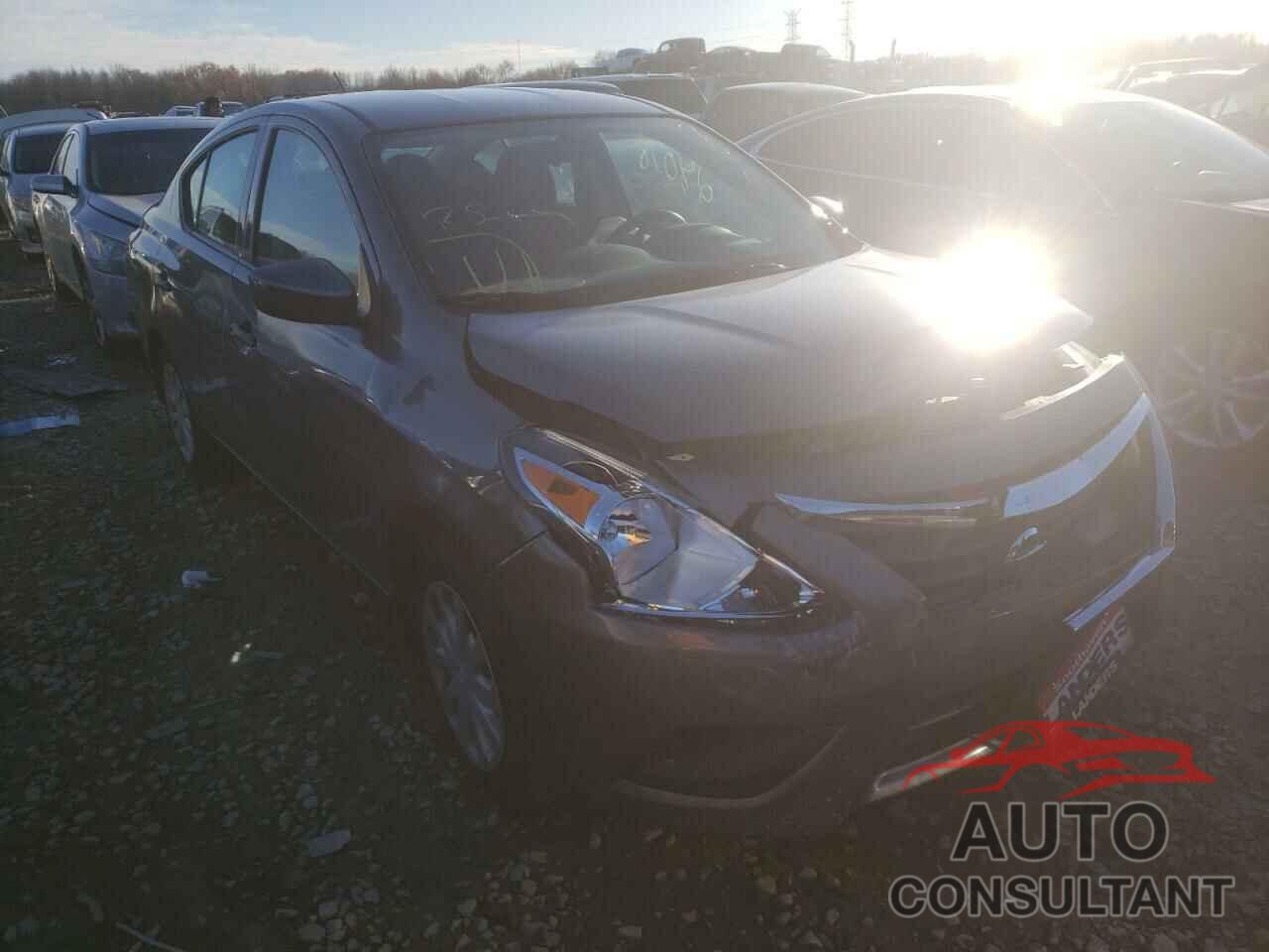 NISSAN VERSA 2018 - 3N1CN7AP7JL832929