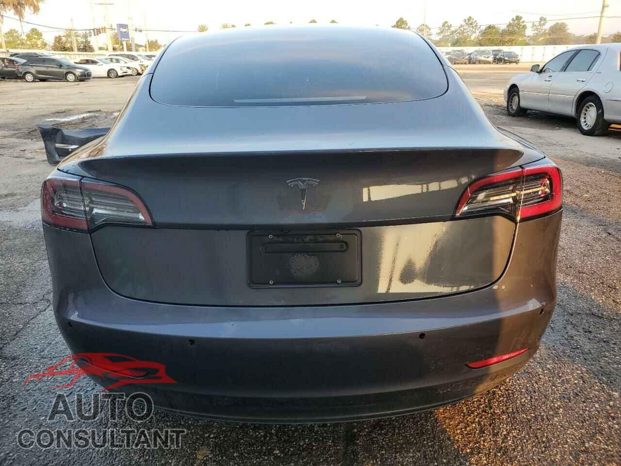TESLA MODEL 3 2021 - 5YJ3E1EA2MF094573