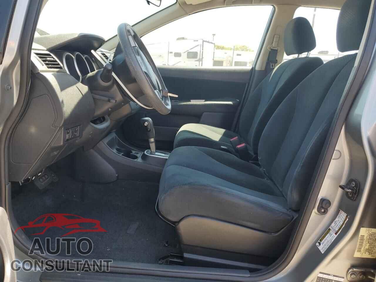 NISSAN VERSA 2010 - 3N1BC1AP4AL442840