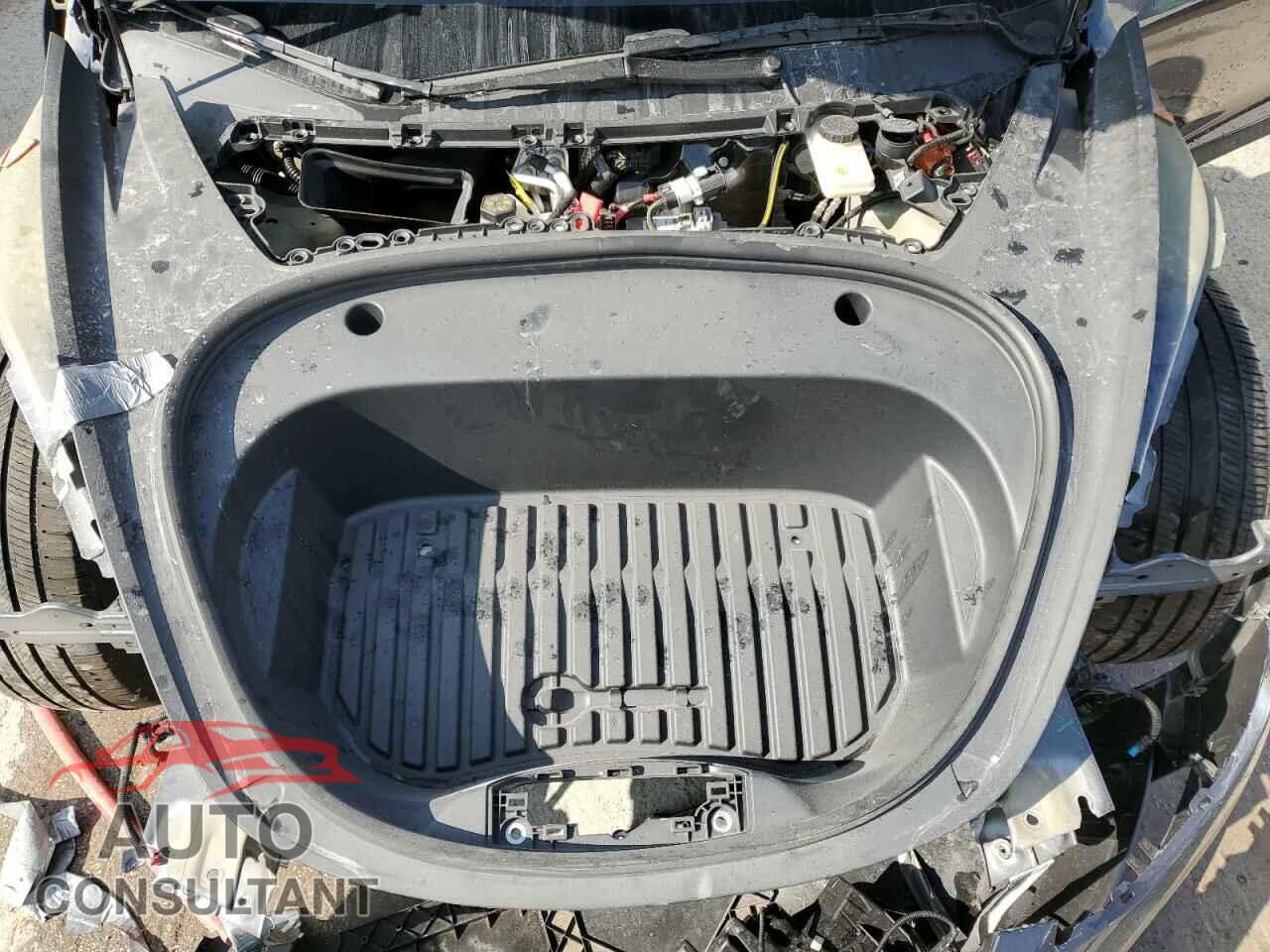 TESLA MODEL 3 2023 - 5YJ3E1EB6PF630082