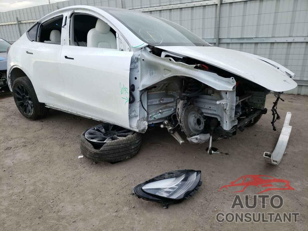 TESLA MODEL Y 2020 - 5YJYGDEE8LF056039