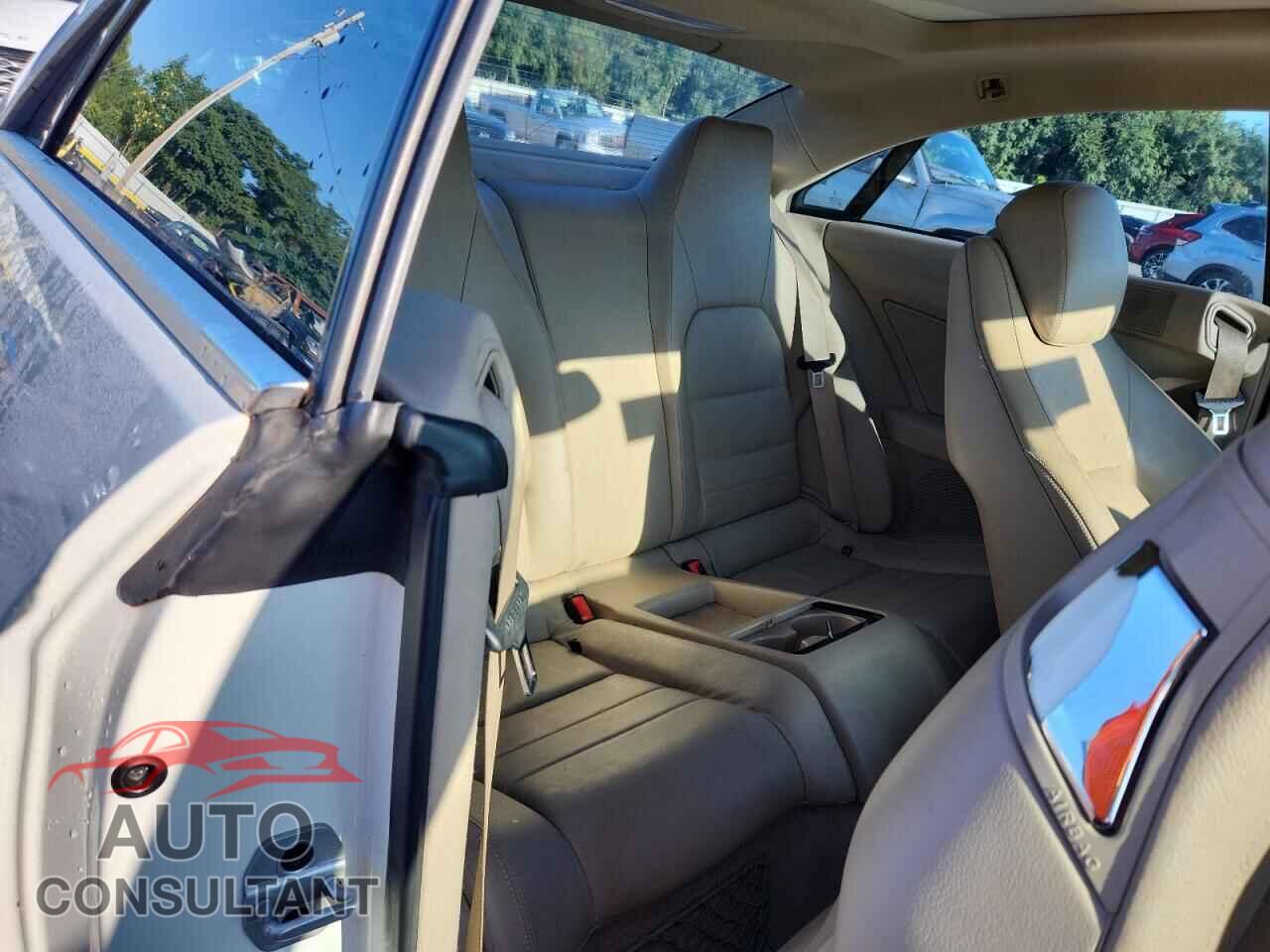 MERCEDES-BENZ E-CLASS 2012 - WDDKJ5KBXCF143739