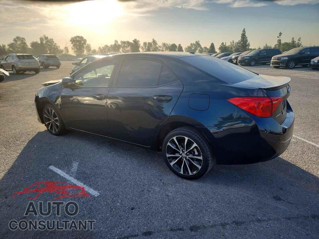 TOYOTA COROLLA 2018 - 5YFBURHE3JP785378