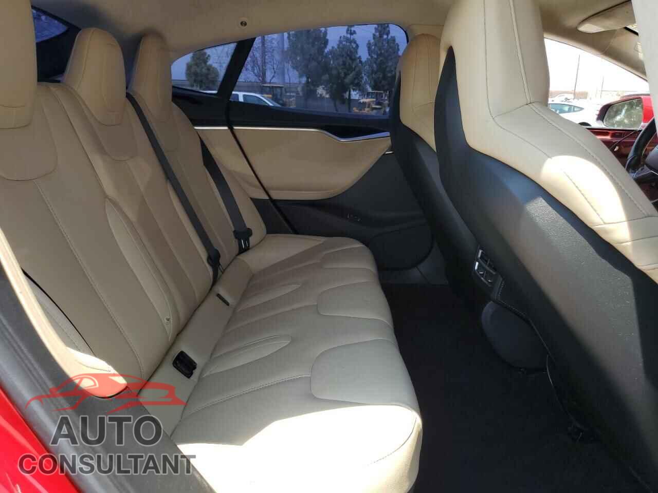 TESLA MODEL S 2016 - 5YJSA1E14GF131456