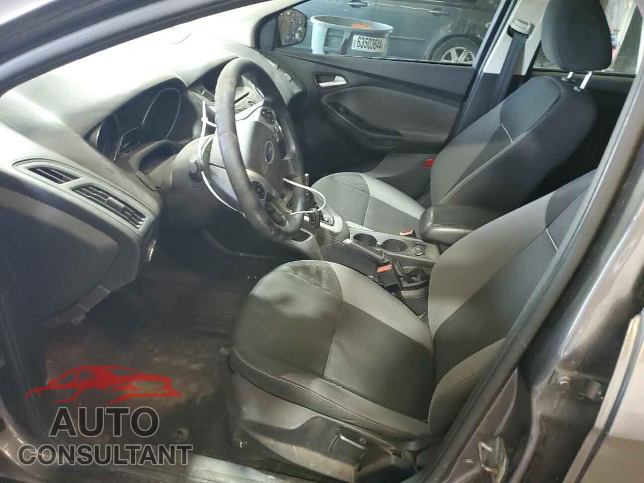 FORD FOCUS 2014 - 1FADP3K25EL213129