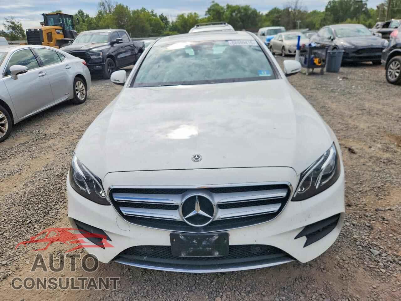 MERCEDES-BENZ E-CLASS 2018 - WDDZF4KB8JA451576
