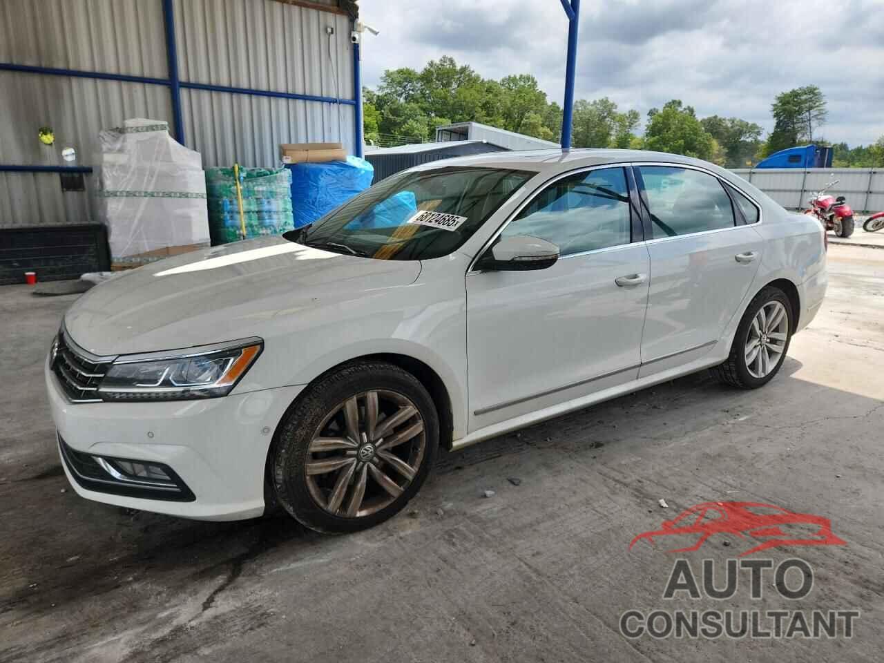 VOLKSWAGEN PASSAT 2017 - 1VWCT7A31HC016589
