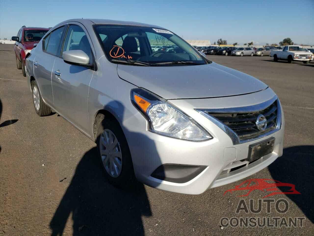 NISSAN VERSA 2018 - 3N1CN7AP3JL844530