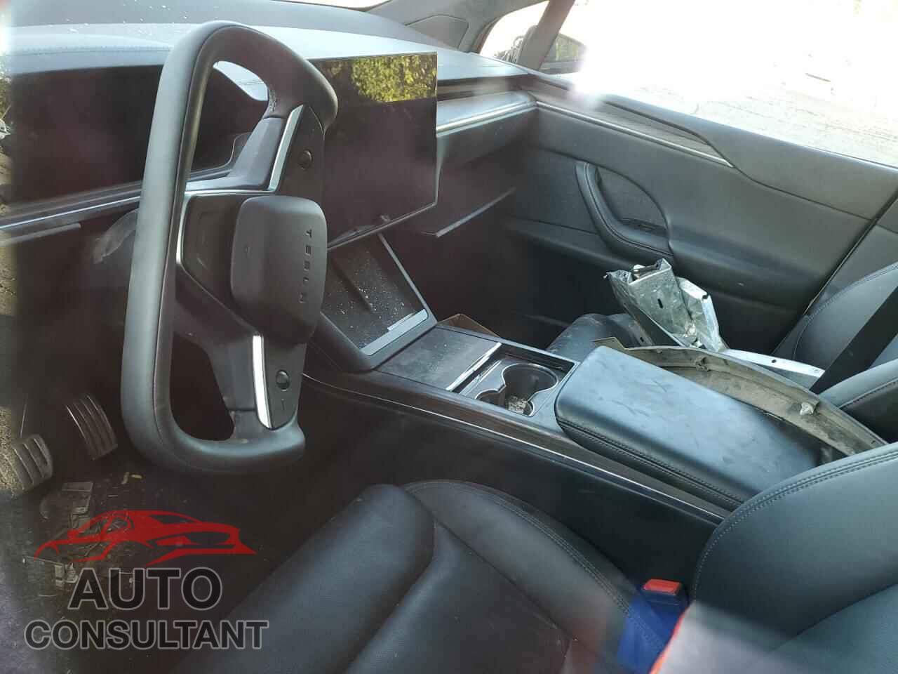TESLA MODEL X 2023 - 7SAXCDE5XPF381081
