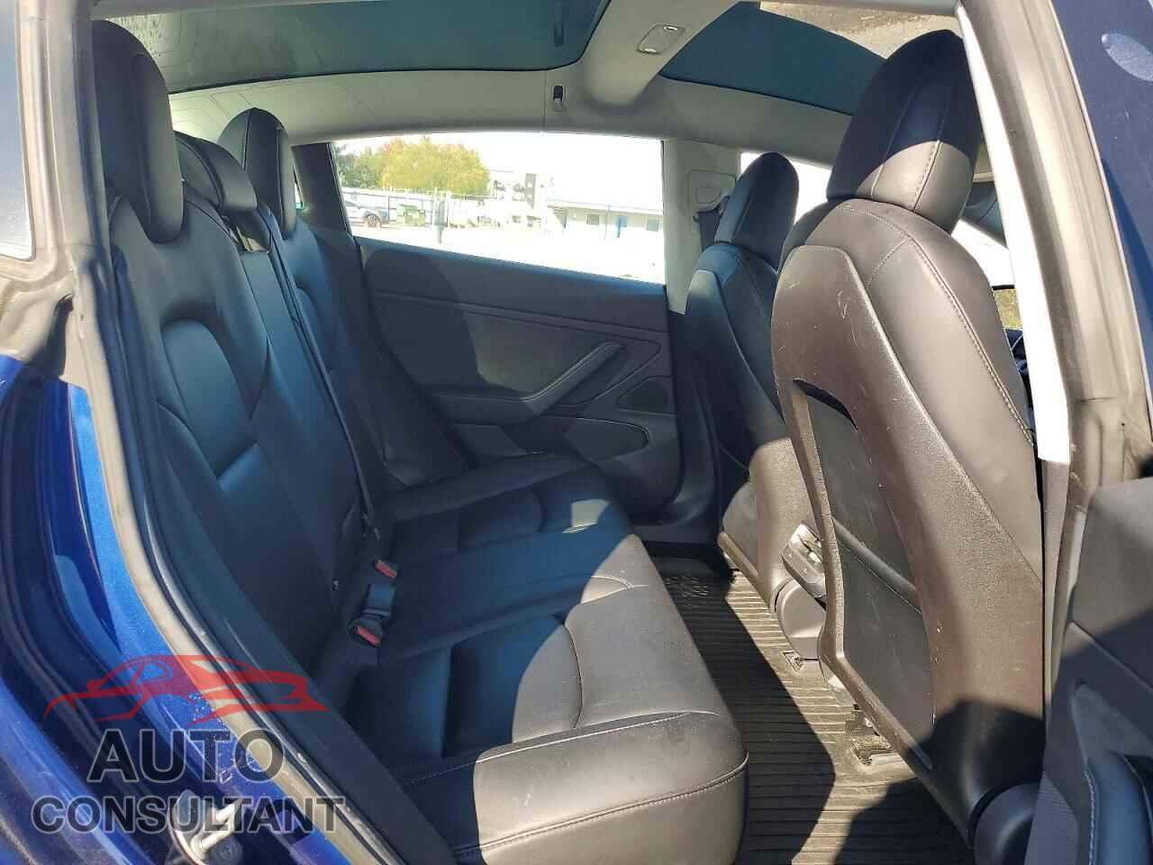 TESLA MODEL 3 2018 - 5YJ3E1EA9JF059055
