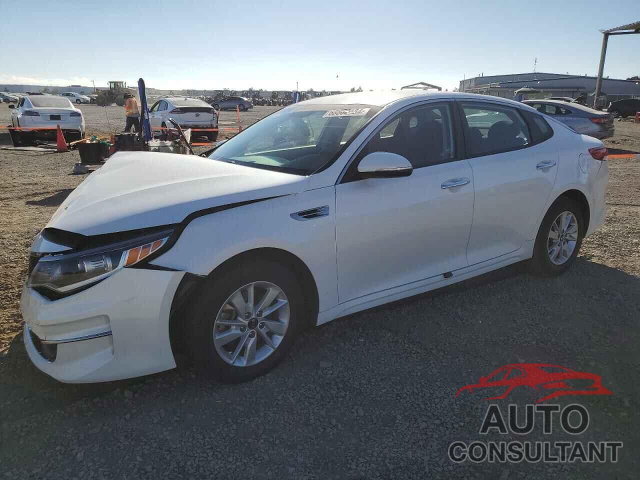 KIA OPTIMA 2018 - KNAGT4L38J5191350