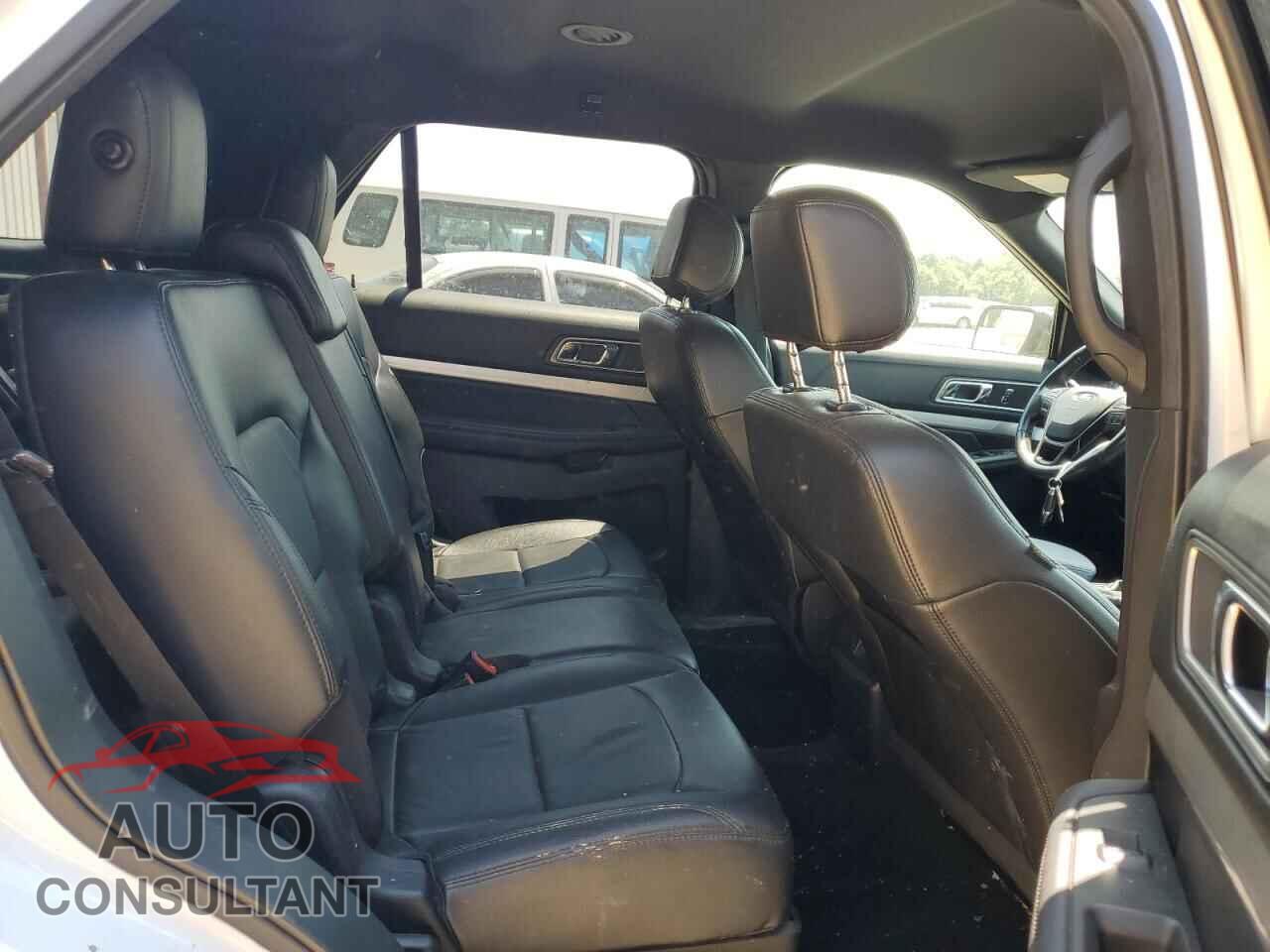 FORD EXPLORER 2017 - 1FM5K8D88HGE35880