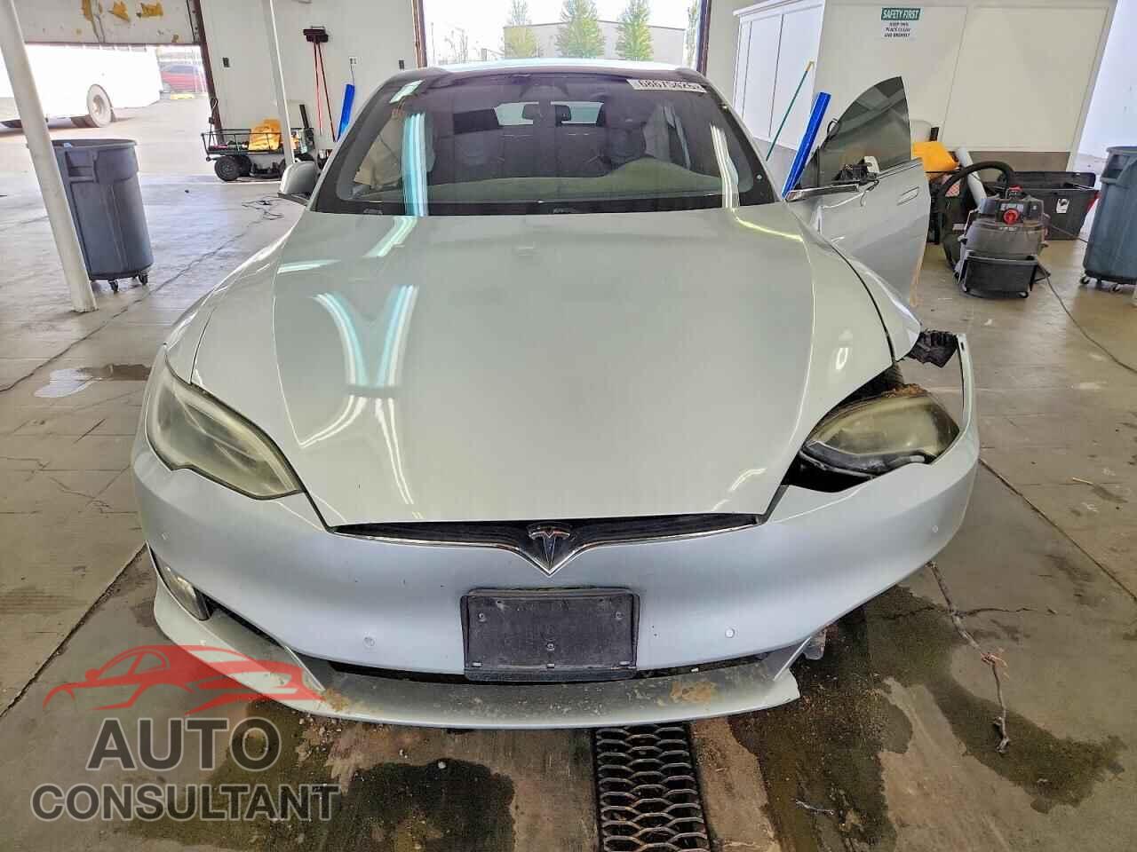 TESLA MODEL S 2018 - 5YJSA1E23JF247408