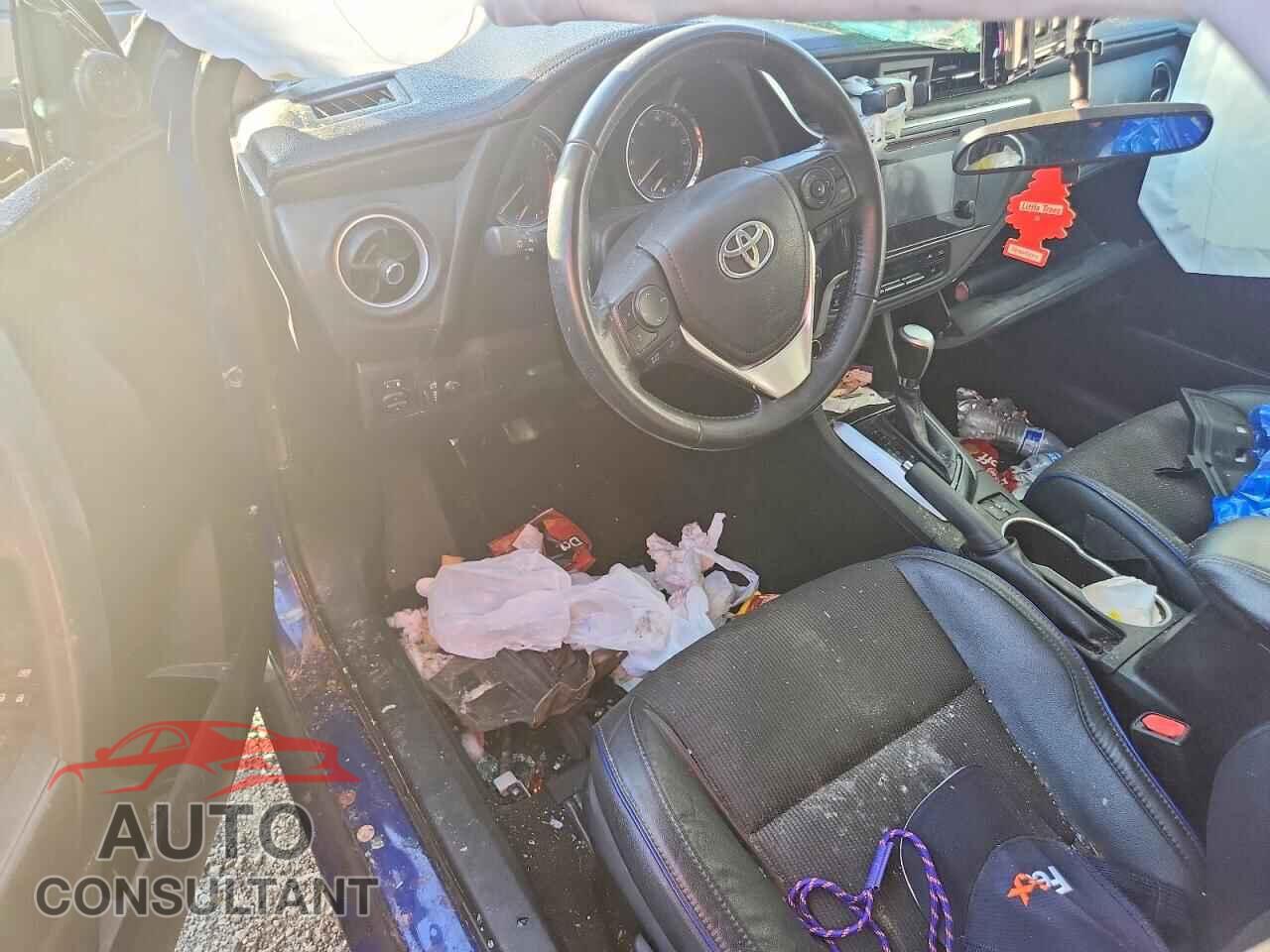 TOYOTA COROLLA 2019 - 5YFBURHEXKP942955