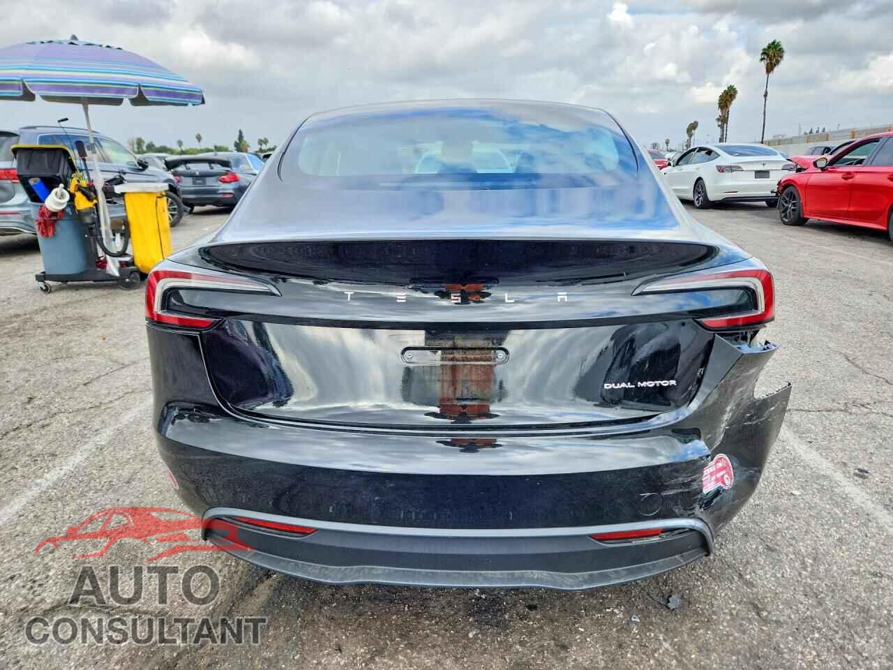 TESLA MODEL 3 2024 - 5YJ3E1EB5RF809393
