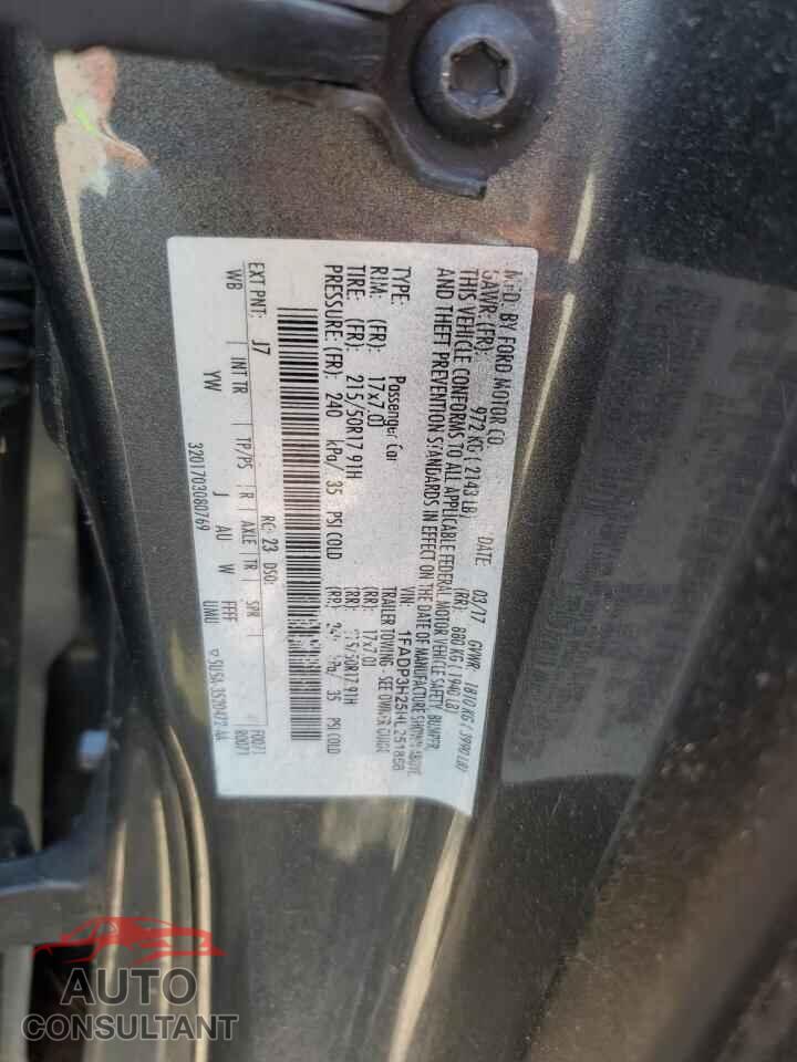 FORD FOCUS 2017 - 1FADP3H25HL251858