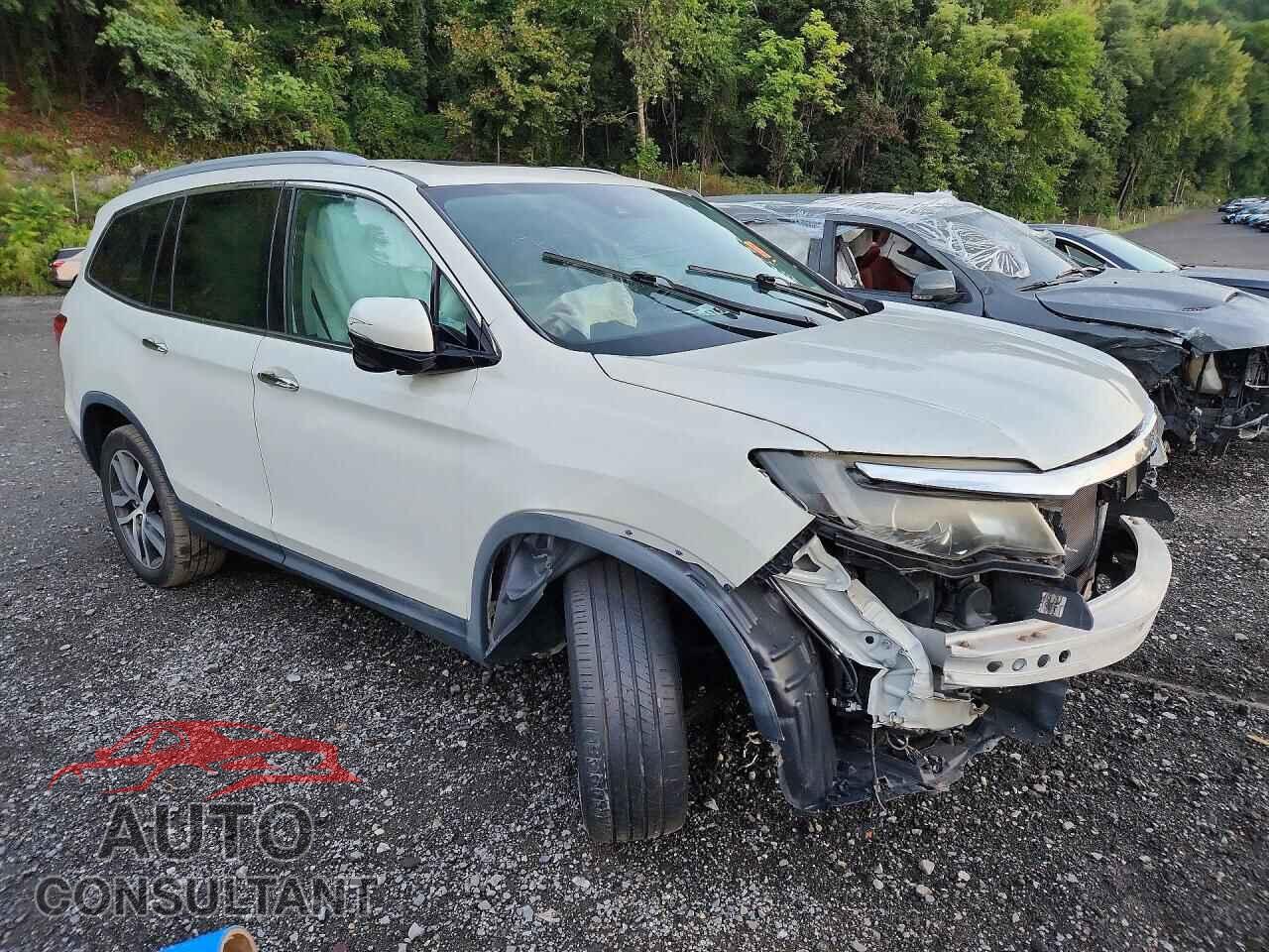 HONDA PILOT 2017 - 5FNYF6H94HB030736