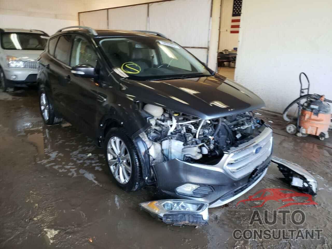FORD ESCAPE 2017 - 1FMCU0J90HUC94837