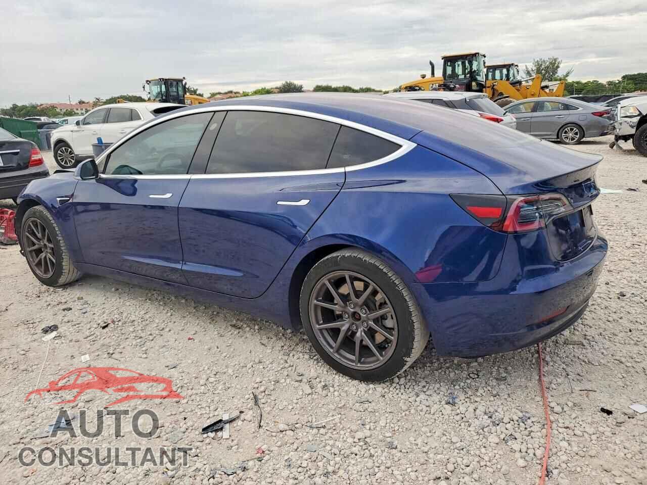 TESLA MODEL 3 2018 - 5YJ3E1EA5JF032550