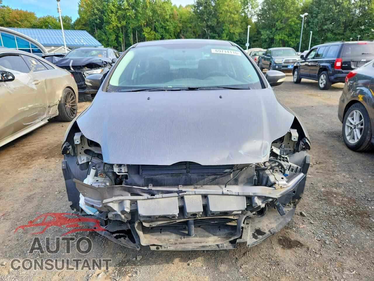 FORD FOCUS 2013 - 1FADP3F22DL223626