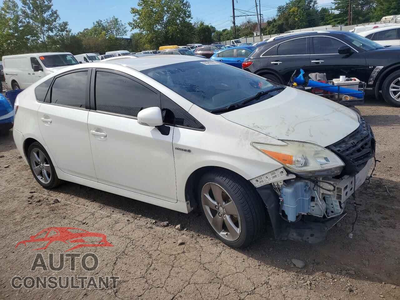 TOYOTA PRIUS 2015 - JTDKN3DU2F0423745
