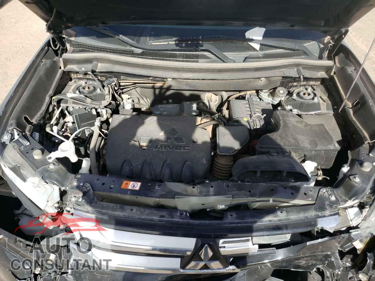 MITSUBISHI OUTLANDER 2017 - JA4AD3A32HZ040598