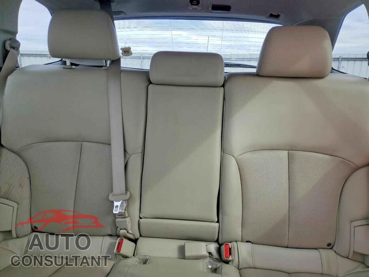 SUBARU OUTBACK 2011 - 4S4BRBLC8B3440108