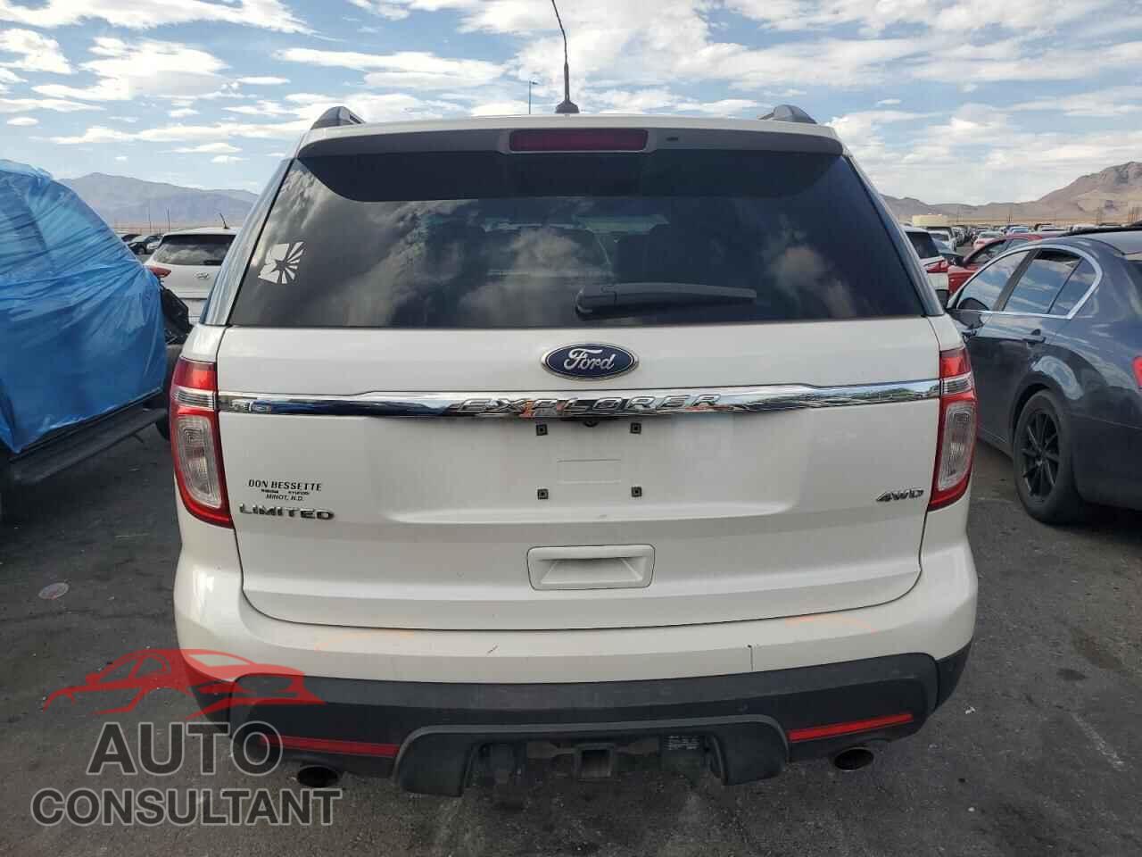 FORD EXPLORER 2011 - 1FMHK8F86BGA00647