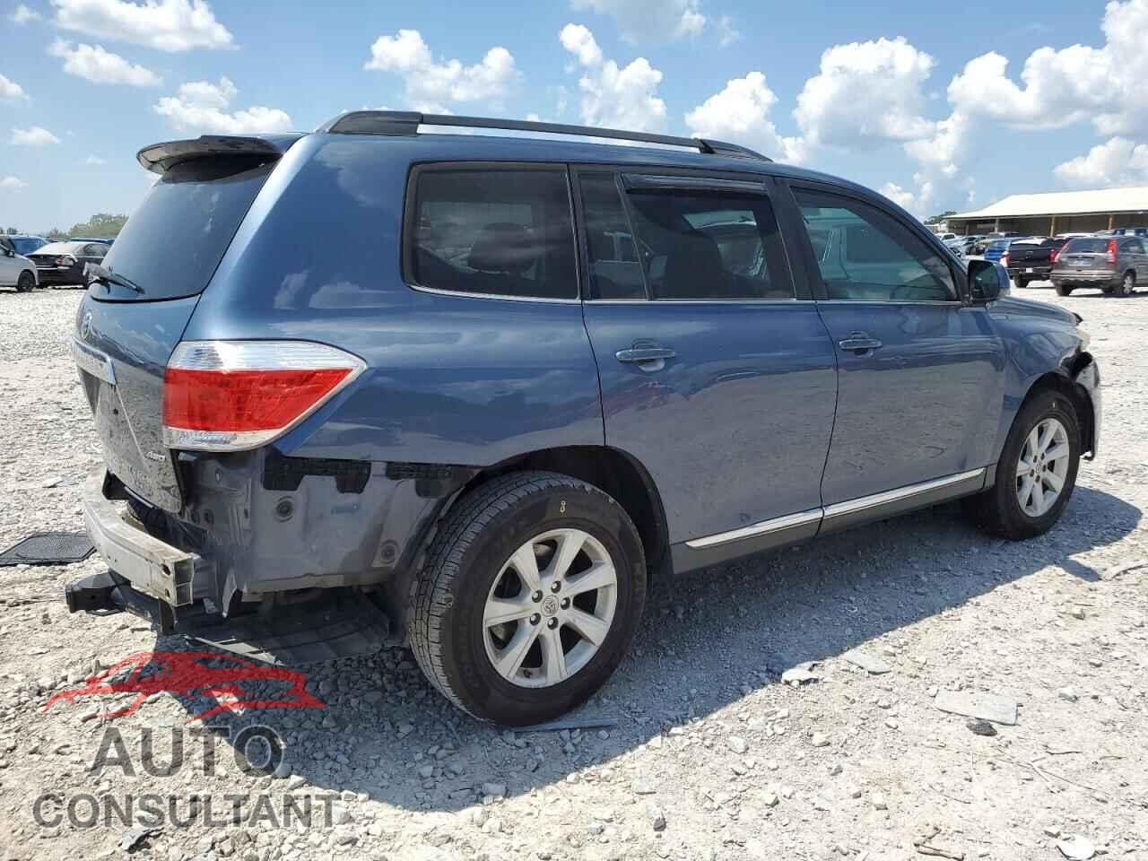TOYOTA HIGHLANDER 2013 - 5TDBK3EH8DS270552