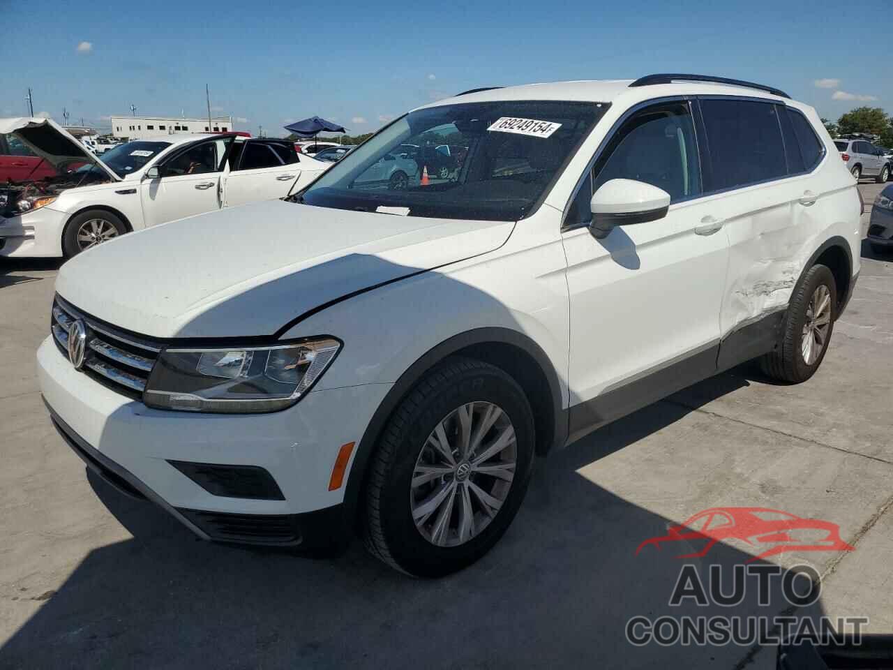 VOLKSWAGEN TIGUAN 2018 - 3VV2B7AX7JM113676