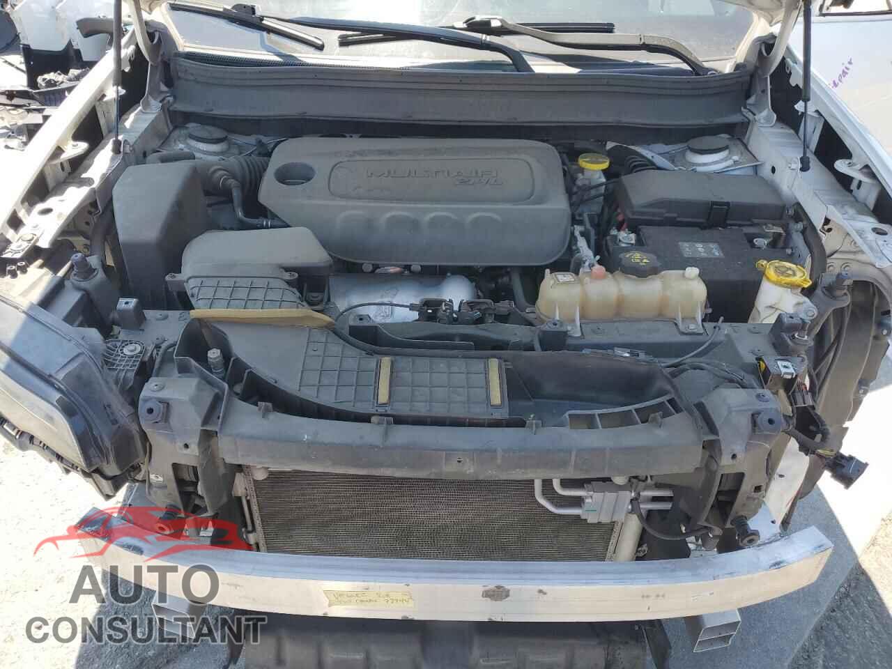 JEEP GRAND CHER 2019 - 1C4PJLDB8KD403082