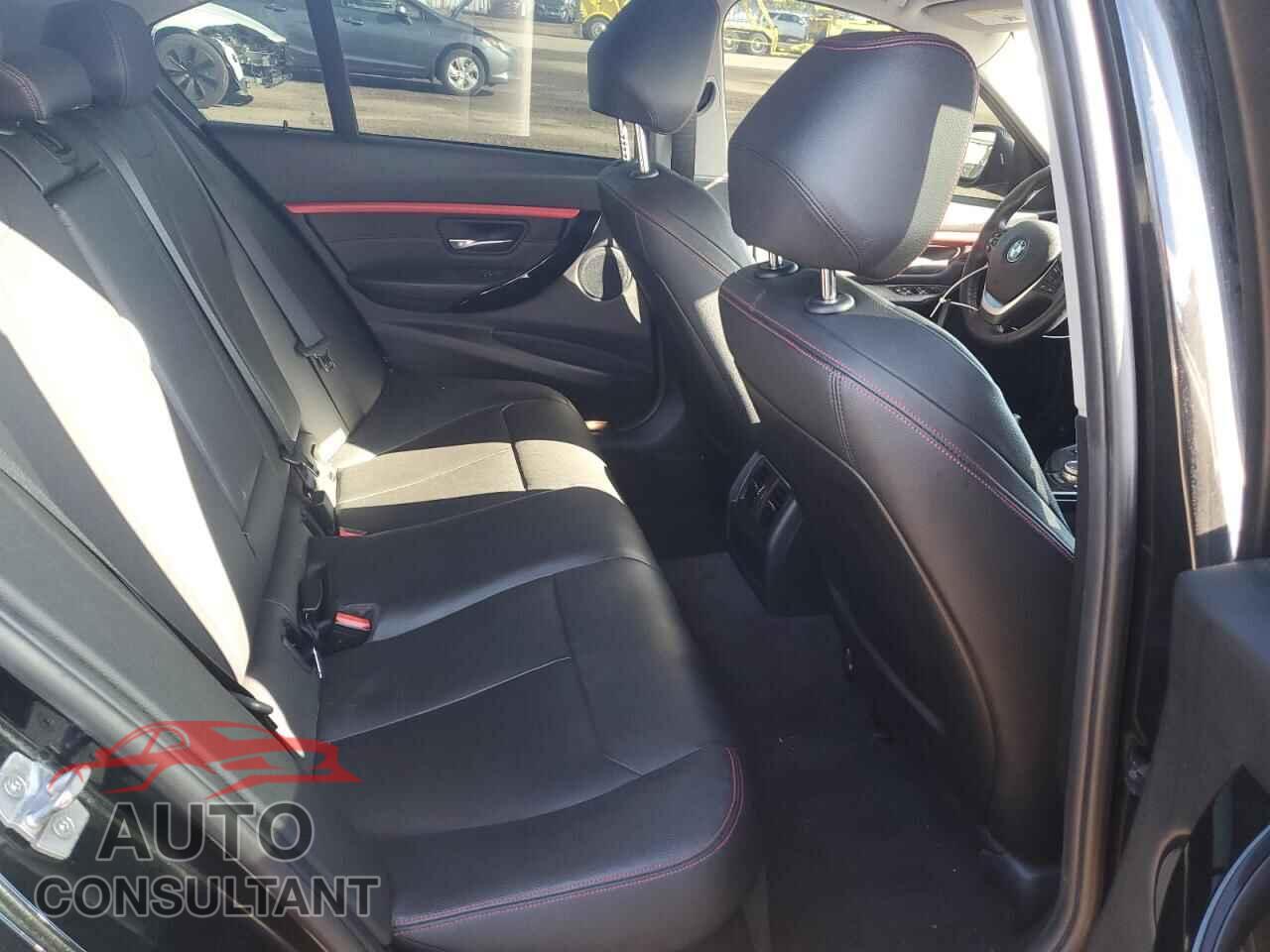 BMW 3 SERIES 2016 - WBA8A3C5XGK689095