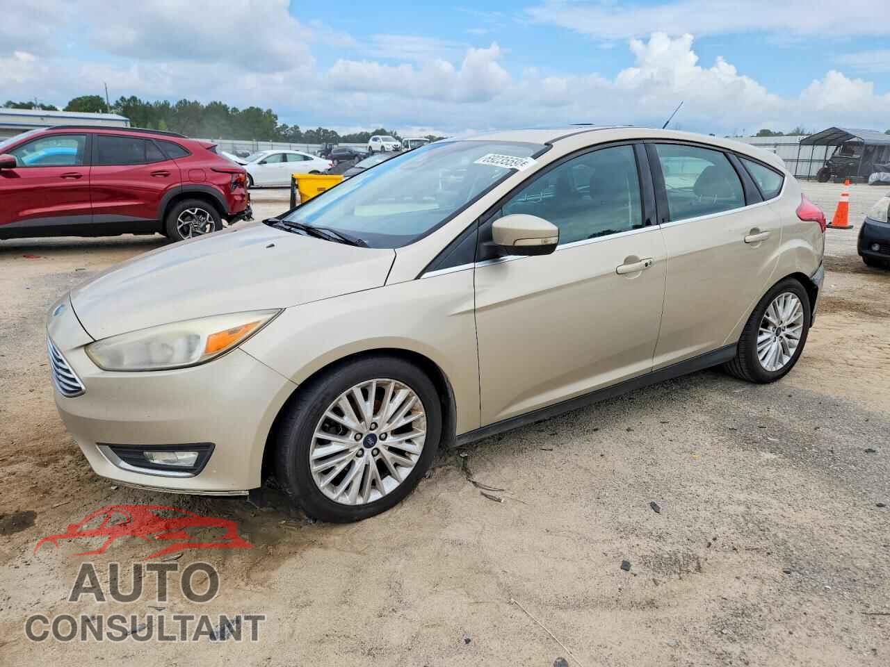 FORD FOCUS 2017 - 1FADP3N25HL330855