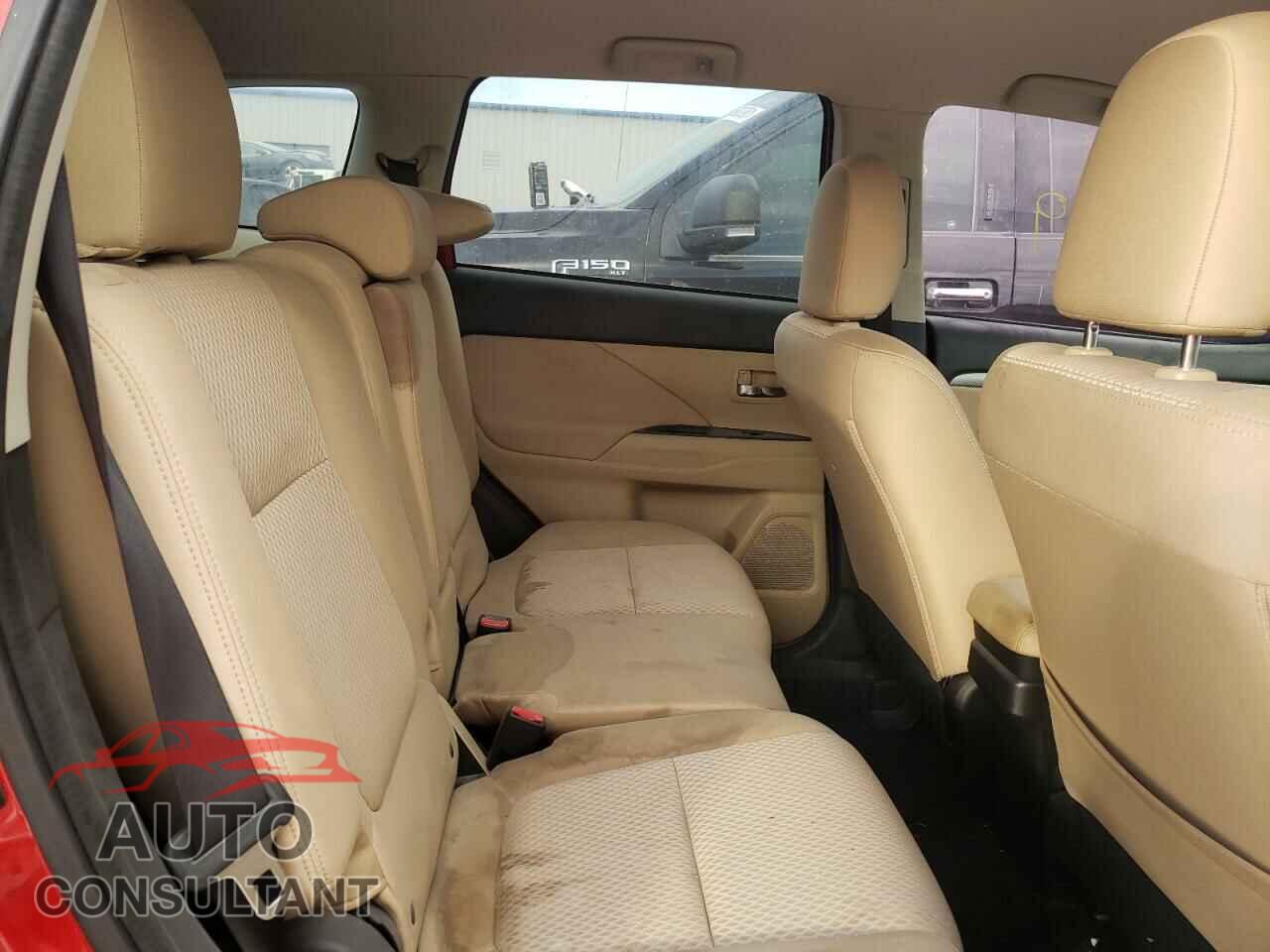 MITSUBISHI OUTLANDER 2017 - JA4AD3A30HZ040132