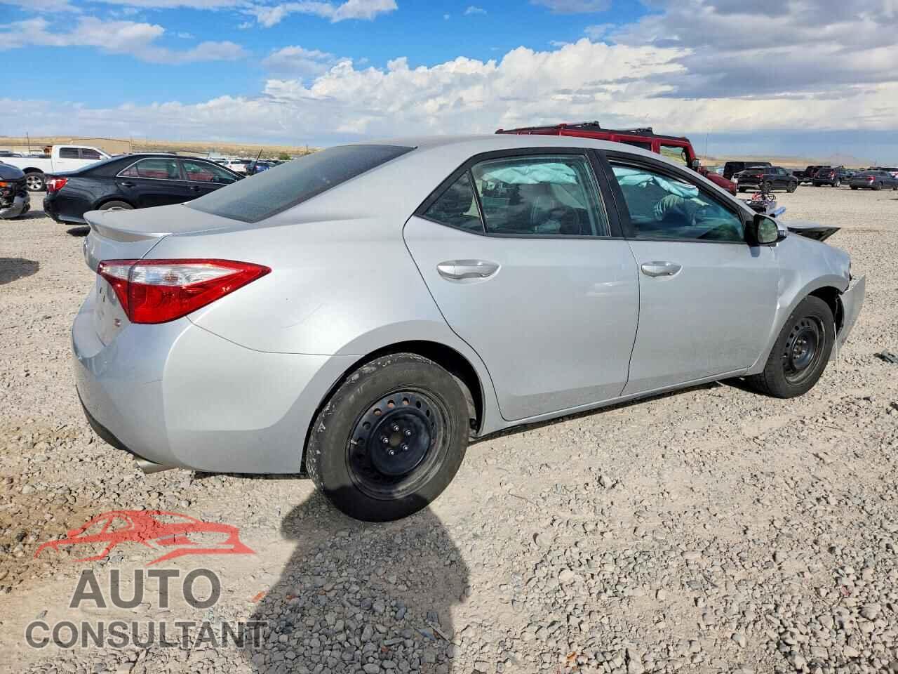 TOYOTA COROLLA 2015 - 5YFBURHE1FP317303