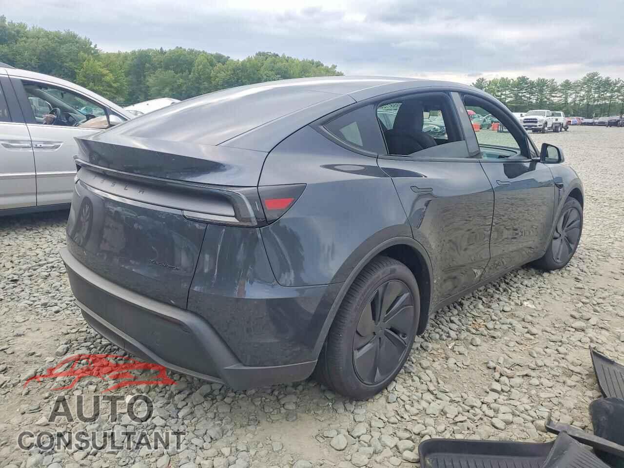 TESLA MODEL Y 2026 - 7SAYGDEE7TA682598