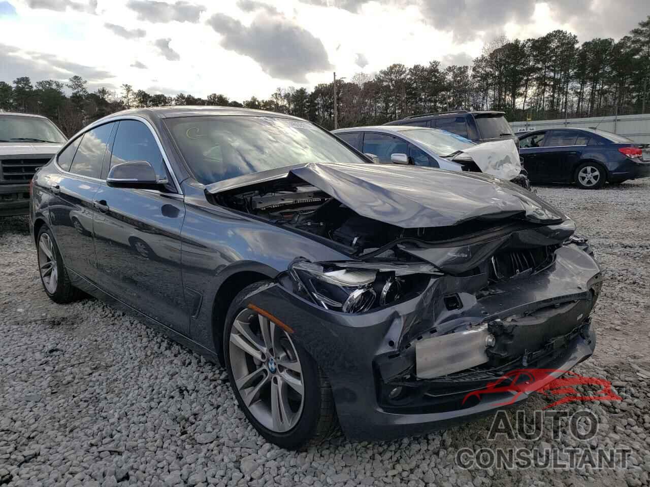 BMW 3 SERIES 2018 - WBA8Y3C58JG451445