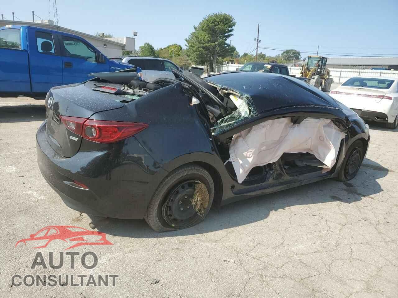 MAZDA 3 2018 - 3MZBN1U73JM210563